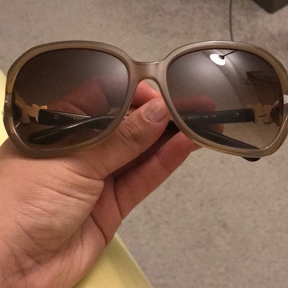 Coach sunglasses - Picture 3 of 5
